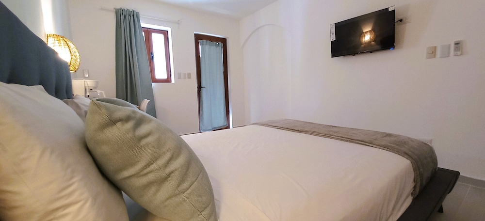 la piazzetta suites