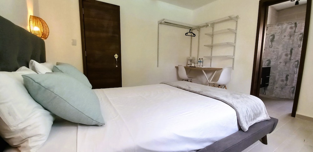 la piazzetta suites