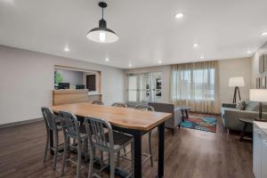 woodspring suites bellflower los angeles