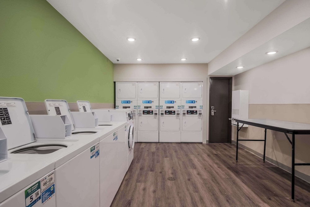 woodspring suites bellflower los angeles
