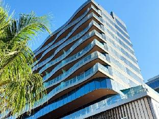 lanson place mall of asia manila