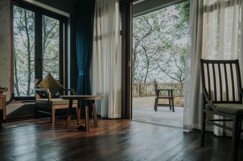 amour resort bavi