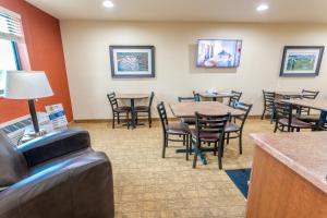mainstay suites spokane valley