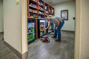 mainstay suites spokane valley