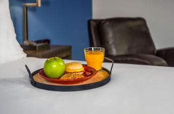 mainstay suites spokane valley