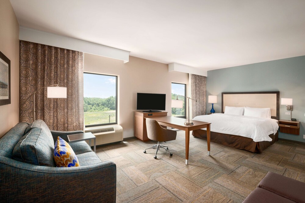 hampton inn and suites lavonia