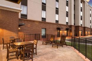 hampton inn and suites lavonia