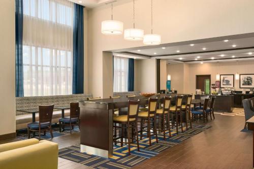 hampton inn and suites lavonia