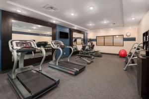 hampton inn and suites lavonia