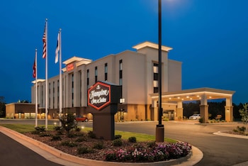 hampton inn and suites lavonia