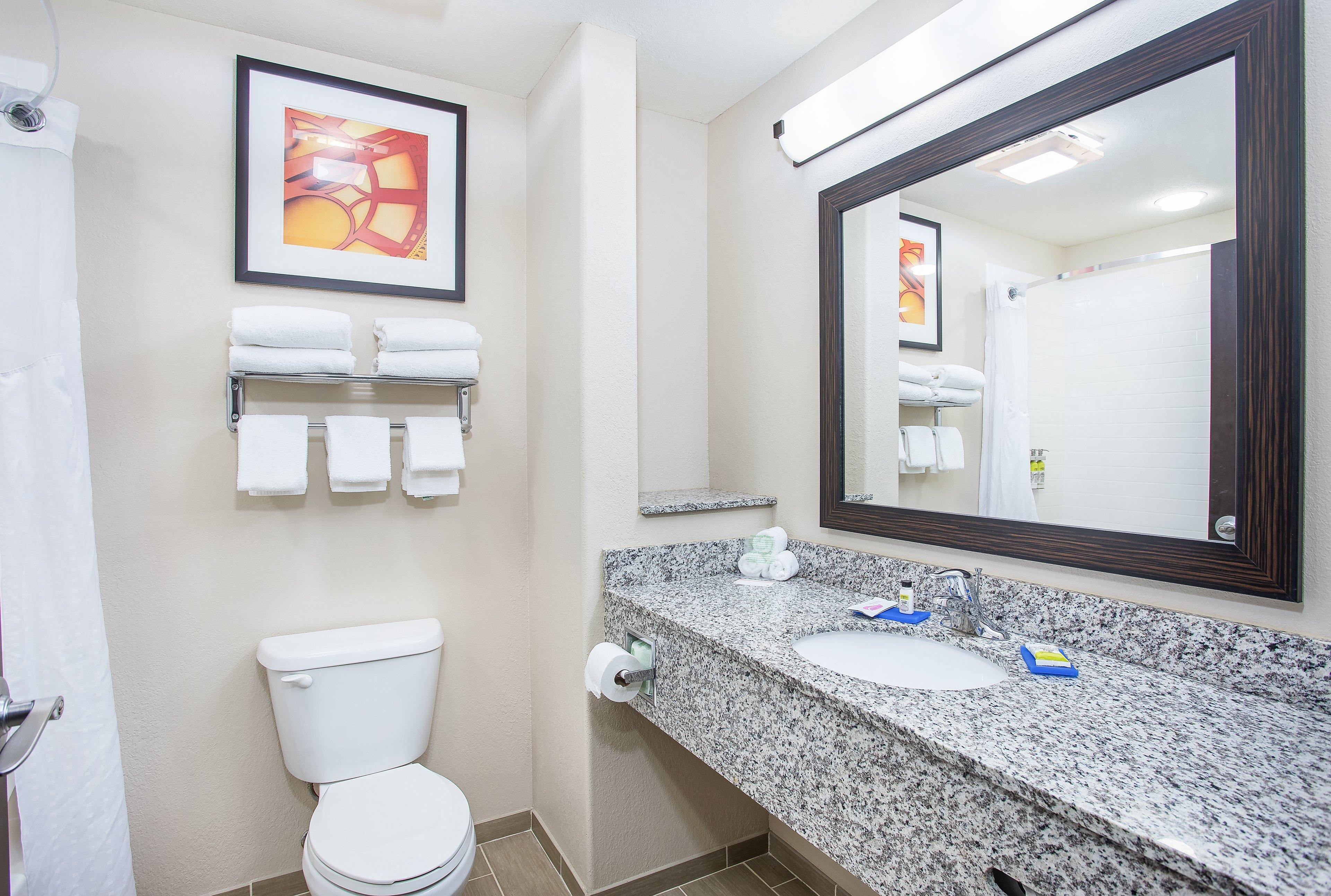 holiday inn express and suites glasgow by ihg