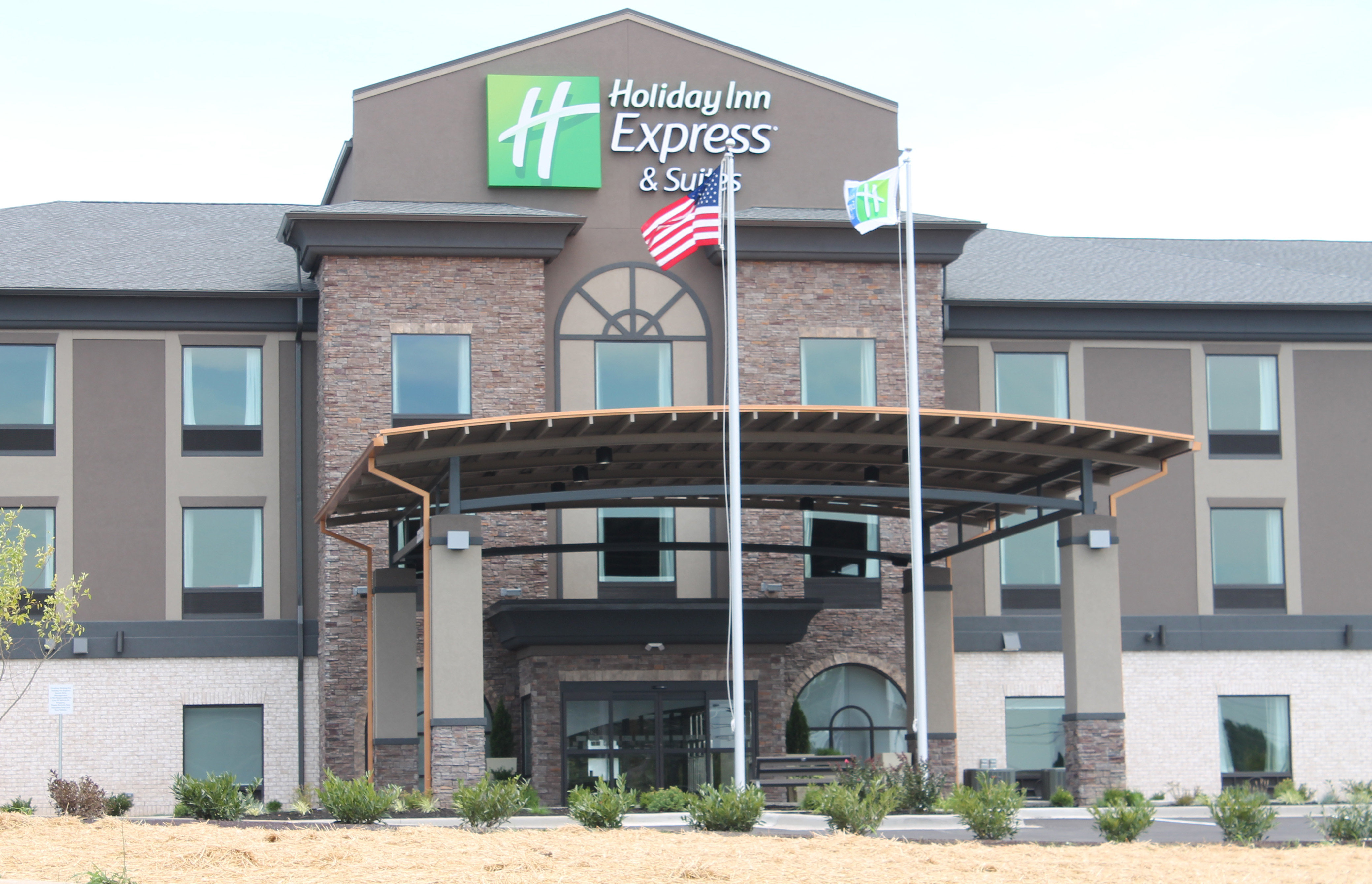 holiday inn express and suites glasgow by ihg