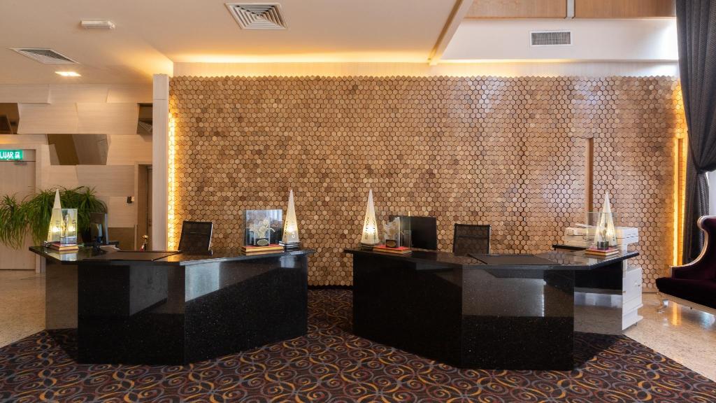new world suites