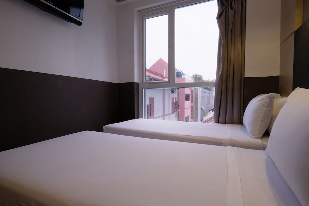 lion peak hotel bugis