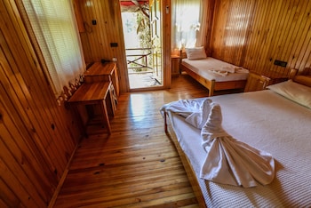 yavuz motel adrasan