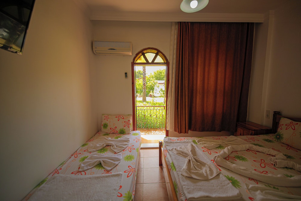 yavuz motel adrasan
