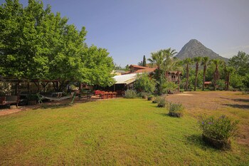 yavuz motel adrasan