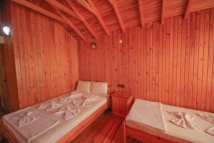 yavuz motel adrasan