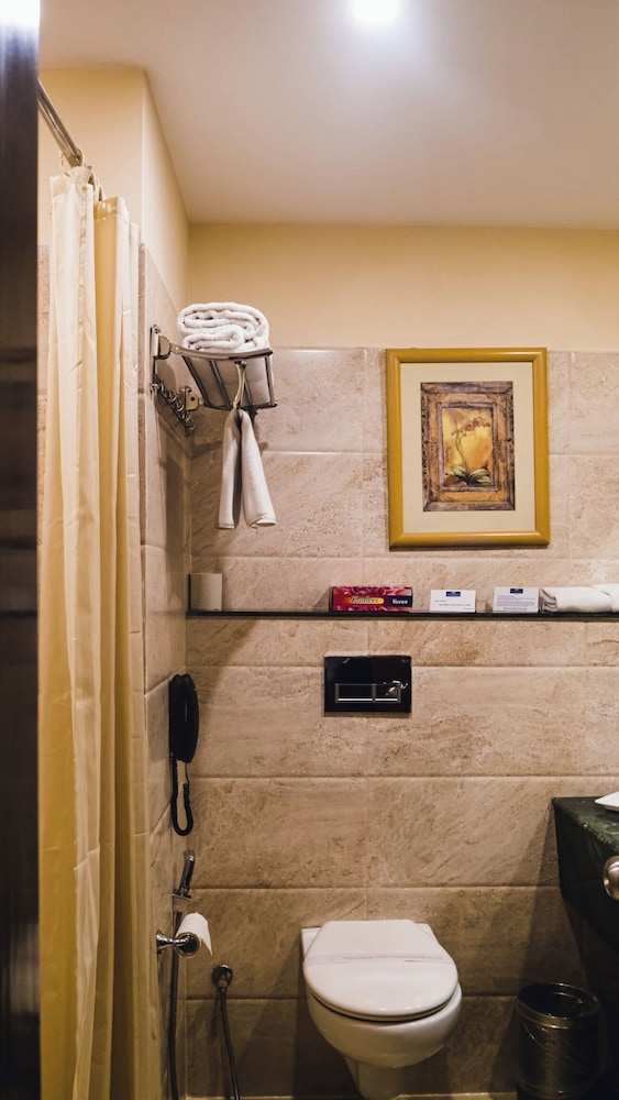 continent hotel nakodar