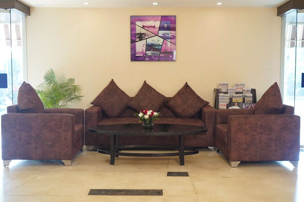 continent hotel nakodar