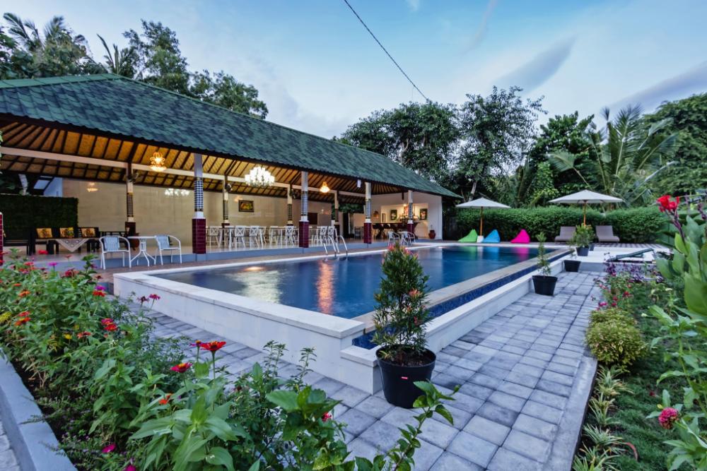kesari glory hotel