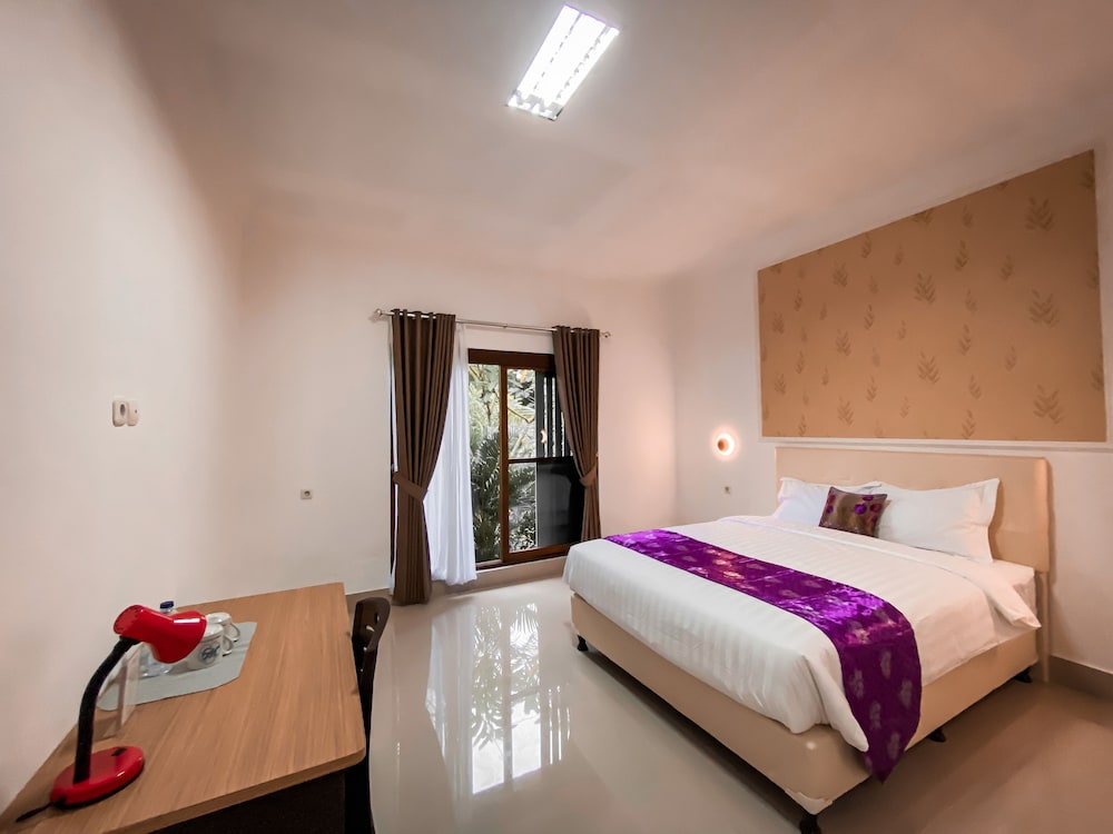 kesari glory hotel
