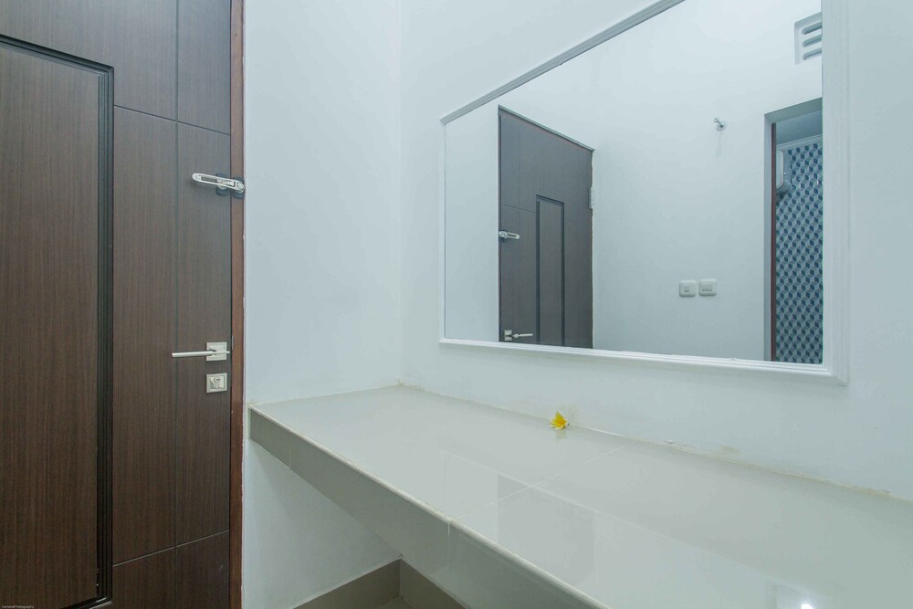 kesari glory hotel