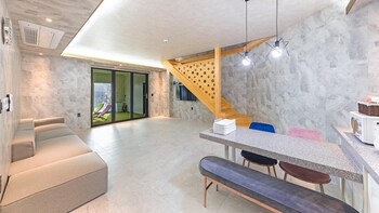 chuncheon poolhouse epop