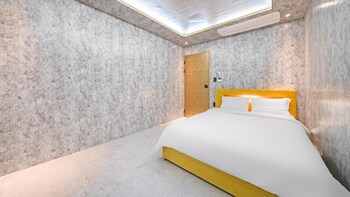 chuncheon poolhouse epop