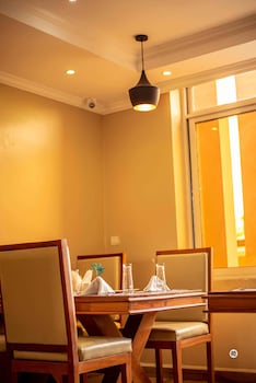 spring hills hotel dodoma