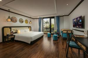 media central hotel and spa