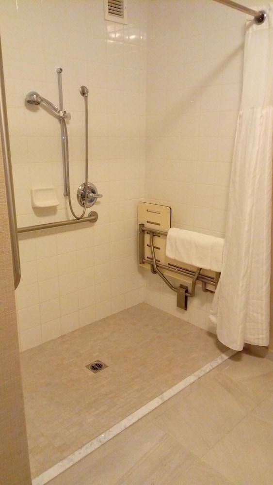 hilton garden inn calabasas