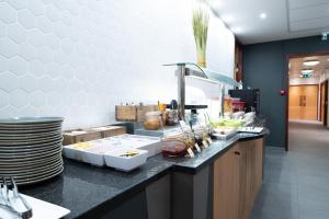 holiday inn calais by ihg