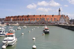 holiday inn calais by ihg