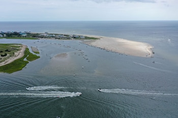 oak island