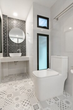 nine kai mon boutique hotel