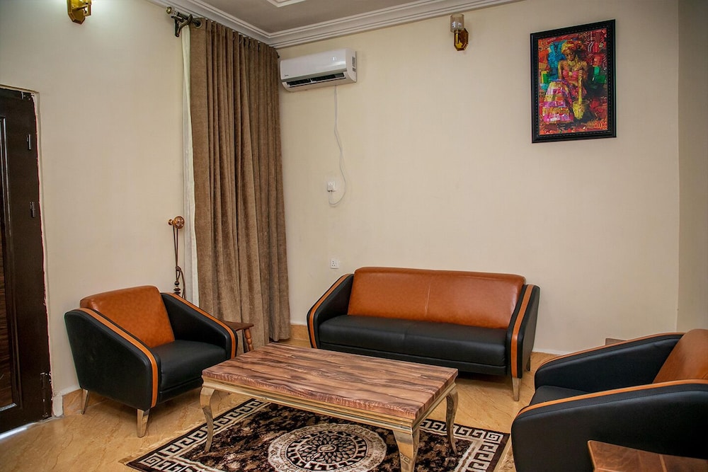 home suites and resort