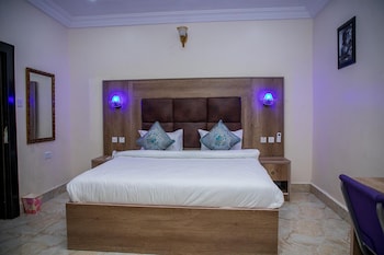 home suites and resort