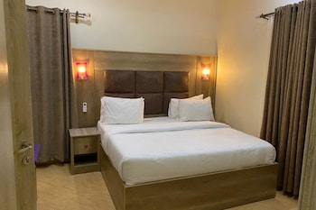 home suites and resort