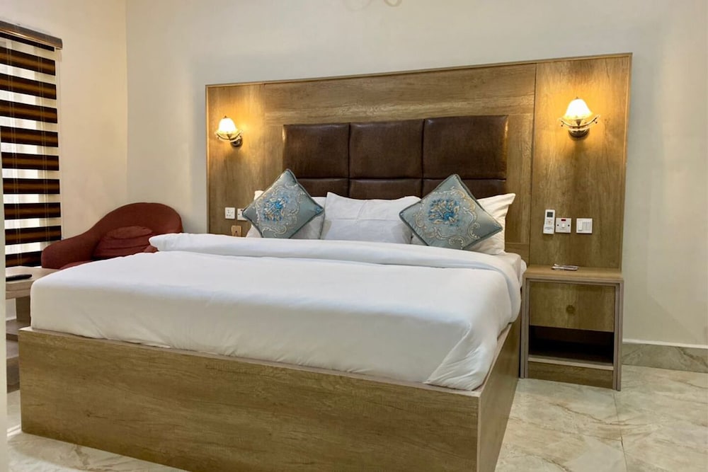 home suites and resort