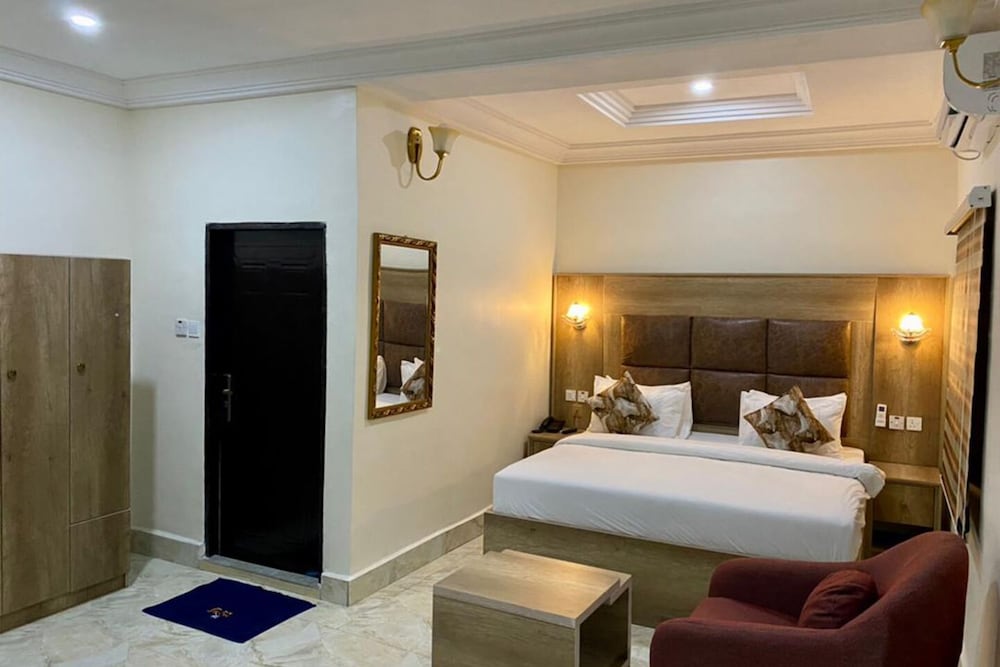 home suites and resort