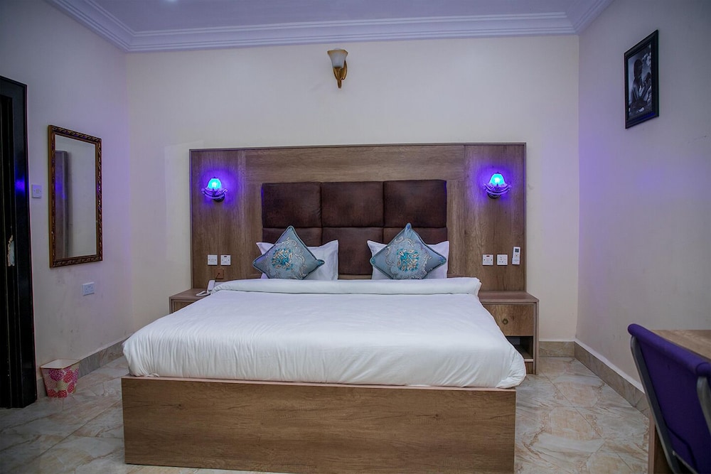 home suites and resort