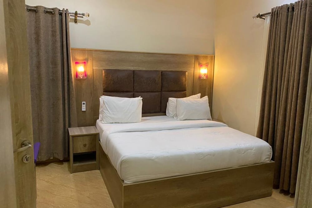 home suites and resort