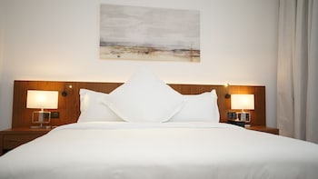 jasmine garden hotel