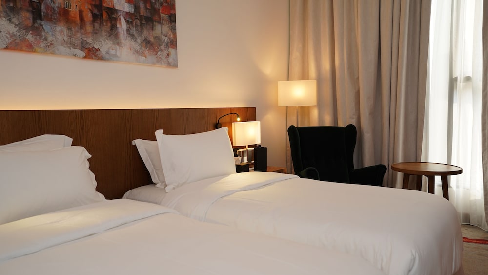 jasmine garden hotel