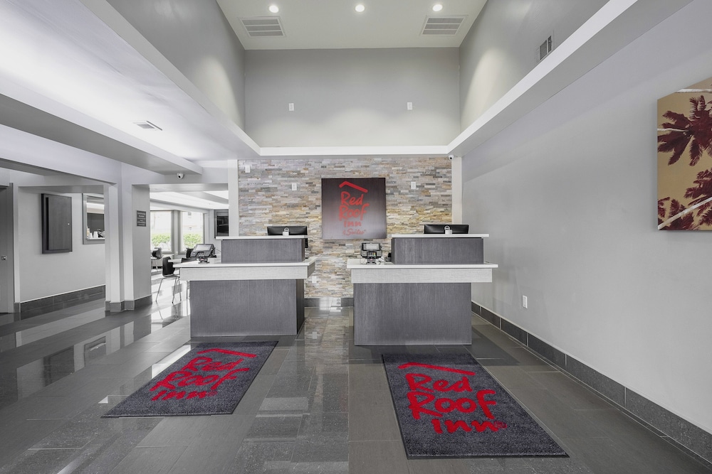 red roof inn and suites calhoun