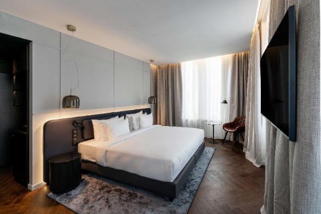 radisson collection hotel santa sofia milan