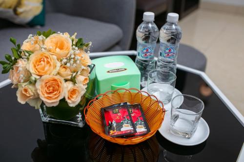 hanoi airport suites hostel and travel