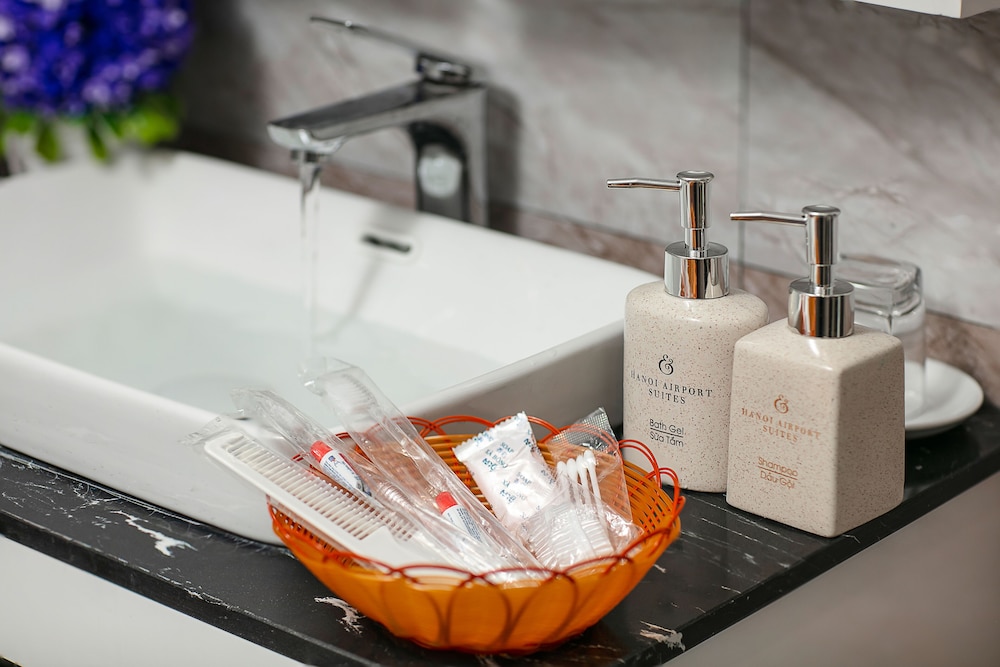 hanoi airport suites hostel and travel