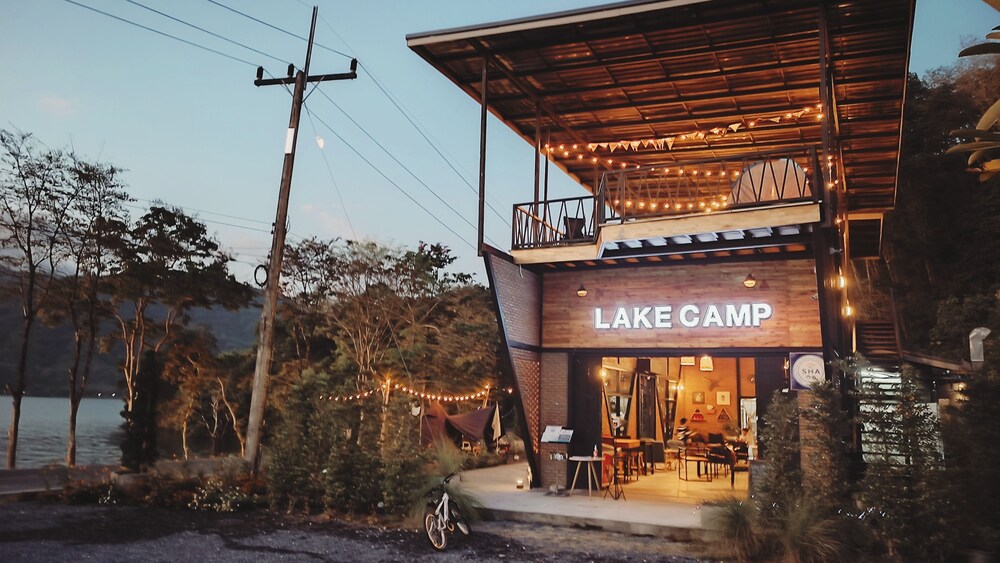 lake camp resort